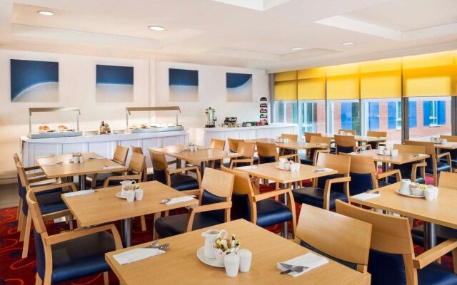 Park Inn by Radisson Birmingham Walsall M6 J9