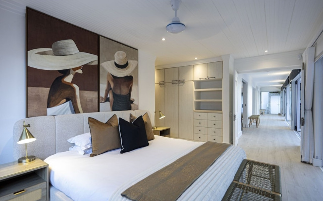 YOLO Spaces - Clifton Petite Villa