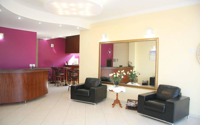 Santa Felicidade Hotel