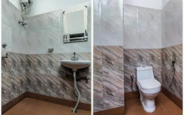 OYO 22321 Nitin Palace Guest House