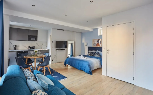 Grand Studio Porte Maillot/arc de Triomphe