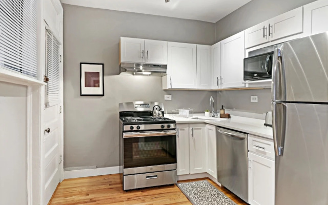 Cozy Modern 1BR Apt in Boystown