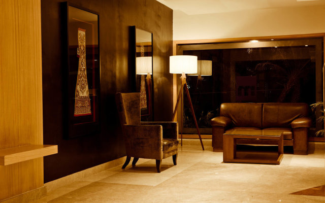 Melange Luxury Service Apartment