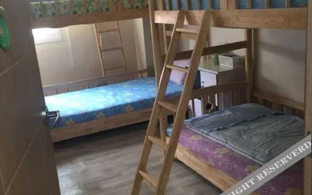 Quest House - Hostel