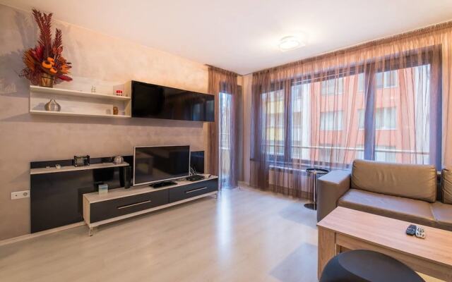 FM Deluxe 1-BDR Apartment with Limited Access - Lozenetz