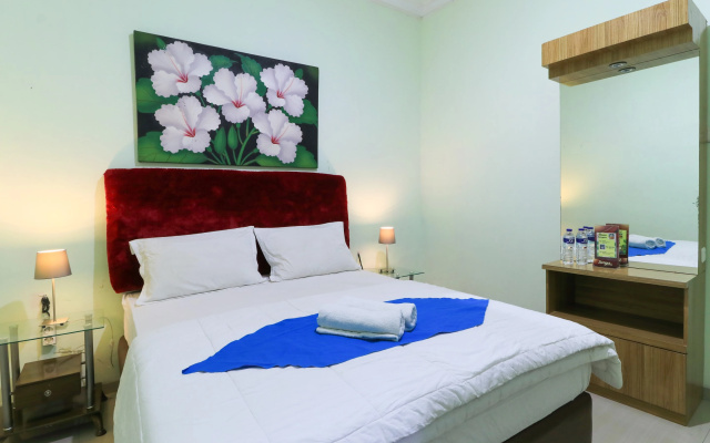 Labuana Homestay & Cafe Garden by ZUZU – Guest Rooms – Makassar