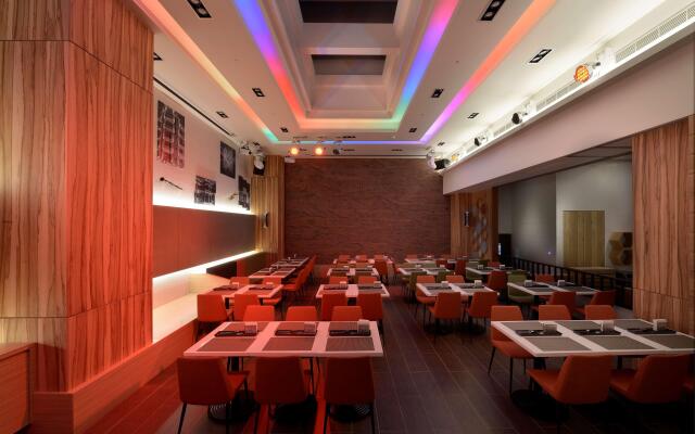 Golden Tulip Glory Fine Hotel