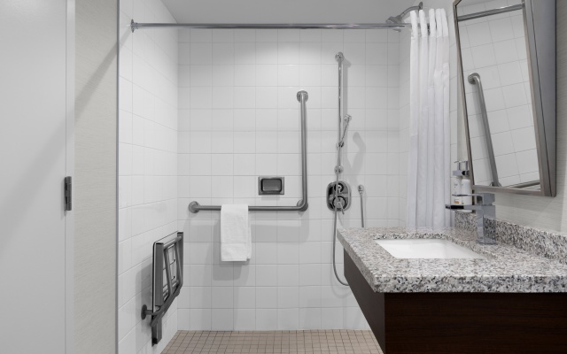 Holiday Inn Ottawa East by IHG