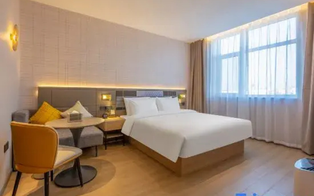 Homeinn Plus Zhengding Longxing Temple