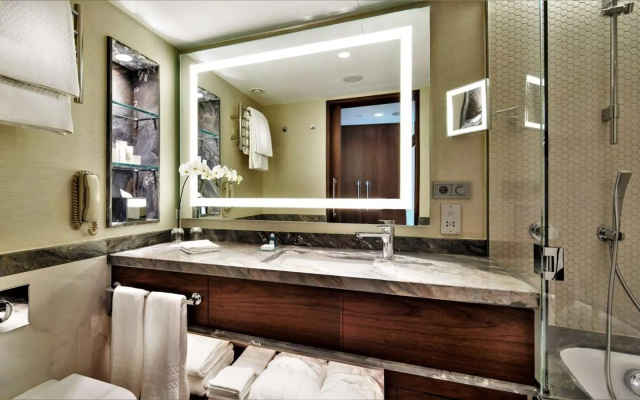 Sofitel Casablanca Tour blanche