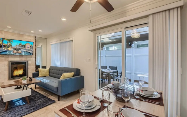 Stylish- Multi-level- Patio- Games - Fast Wifi-cm3