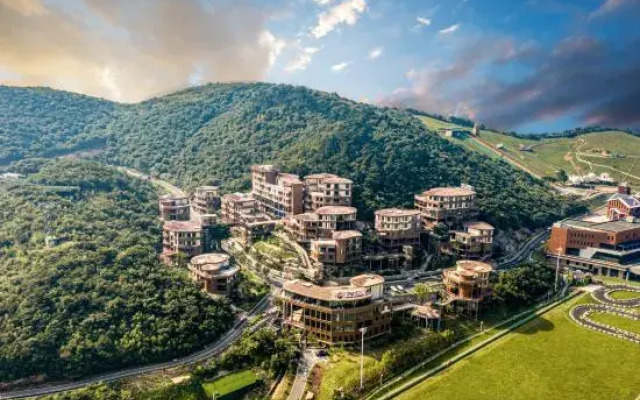 Star Astronomy Hotel