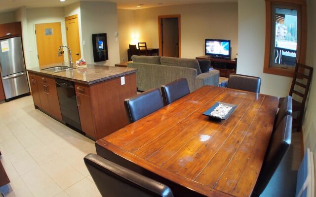 Kookaburra Lodge #204 By Bear Country