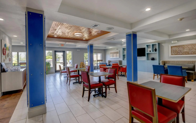 Holiday Inn Express Hotel & Suites Shelbyville Indianapolis by IHG