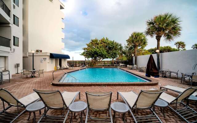 La Quinta Inn & Suites by Wyndham Cocoa Beach Oceanfront