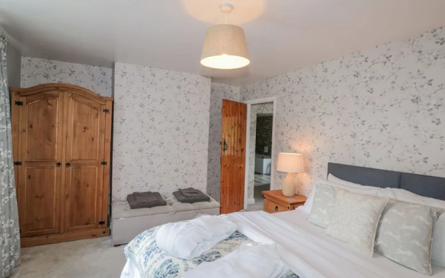 5 Rosedale Abbey