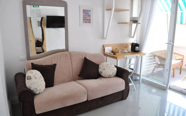 Glamroom Luxury Terrace