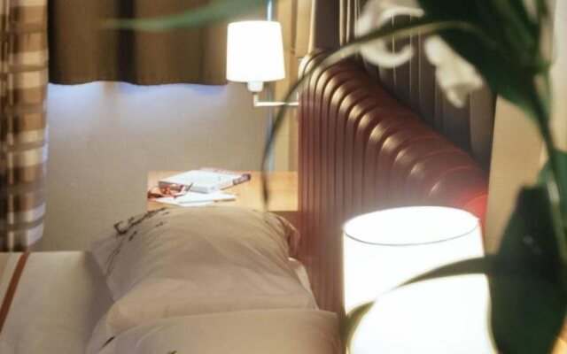 Alexandros Hotel