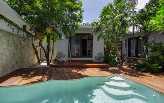 Lula Tulum, a Small Luxury Hotel