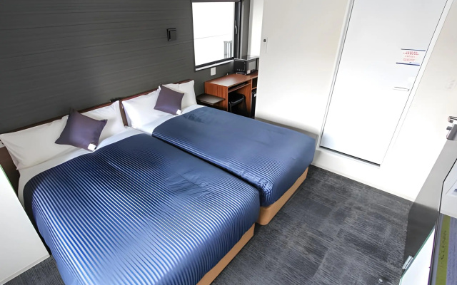 HOTEL LiVEMAX Umeda West – Guest Rooms – Osaka