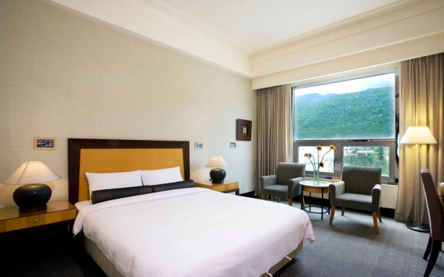 Hotel Les Champs Jiaosi