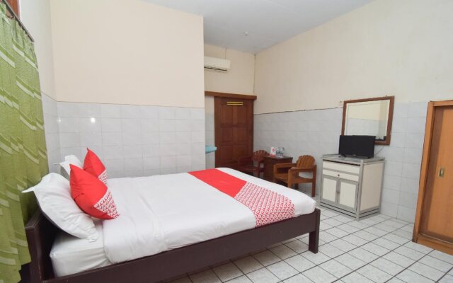 Hotel & Restaurant Basra