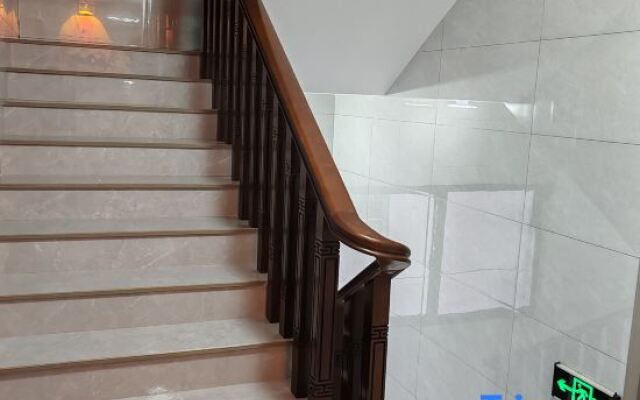 Sanqingshan Yinhu Xiaozhu Homestay