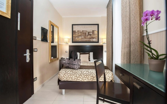Yes Hotel