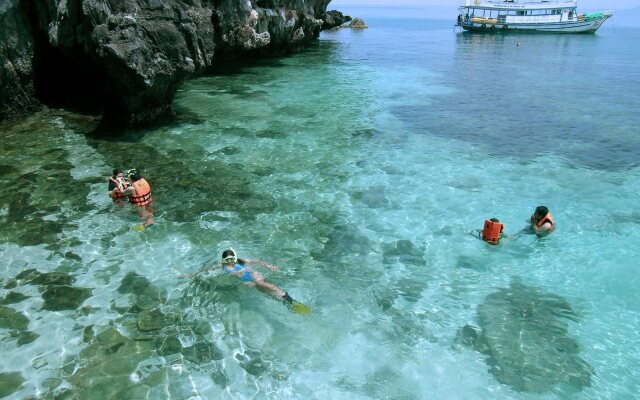 Lanta Pura Beach Resort (SHA Extra Plus)