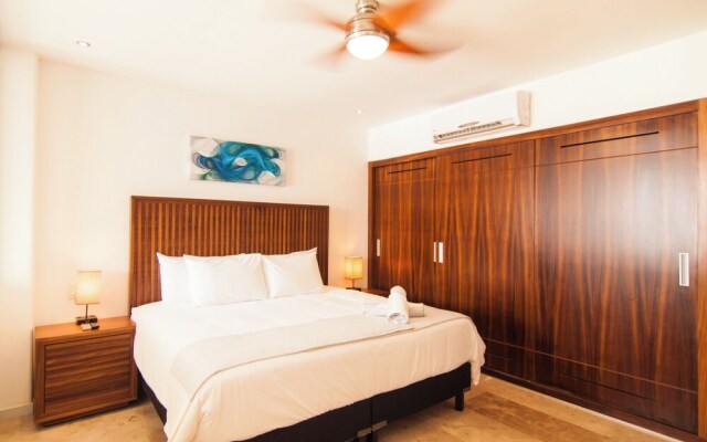 Kuxtal 3 Bedroom Downtown Apartment