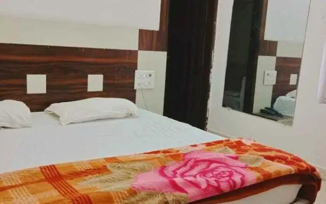 Pop 700868 Hotel H5