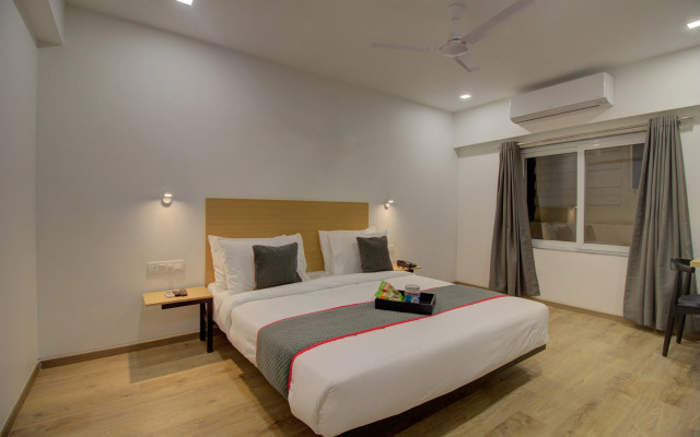 OYO Townhouse 092 Hotel Ashray Residency