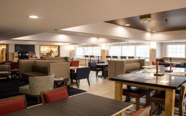 Holiday Inn Express Columbus-Dublin by IHG