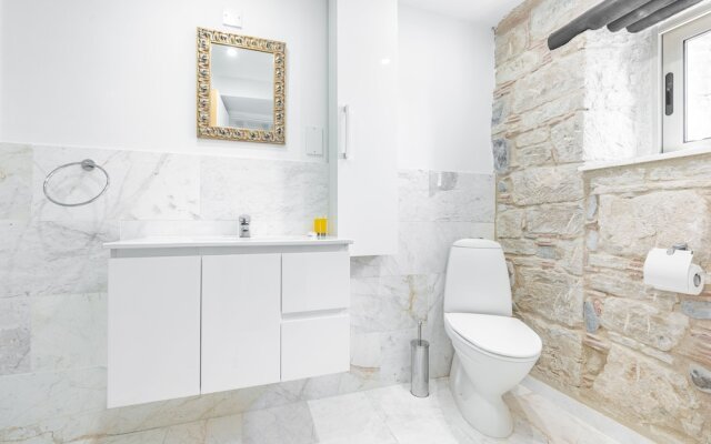 Cyprus Villages Hotel & Restaurant - Central Location - Bed & Breakfast - With Access To Pool And Stunning Views