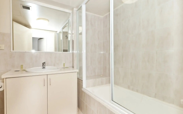 Meridian Tower Apartments