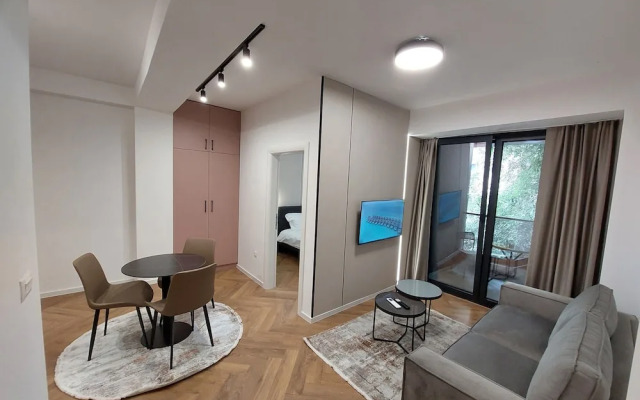 Executive Suites by Modern Living