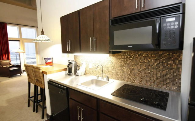 The Brewhouse Inn & Suites