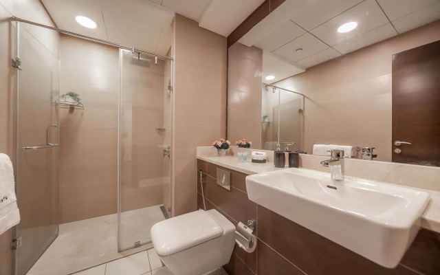 Stunning flat with balcony in Sparkle Tower