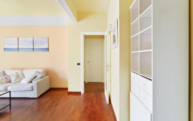 Gavinana Apartment by Mmega