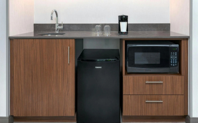 Courtyard By Marriott Danbury
