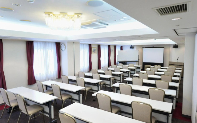 Court Hotel Shinyokohama