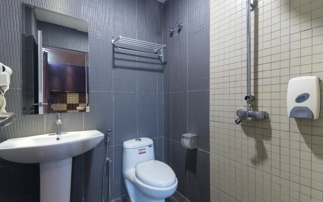 OYO 763 Tazara Hotel