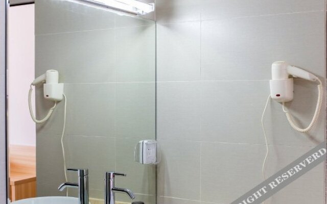 Weizhou Island Gold Coast Hotel (South Bay)