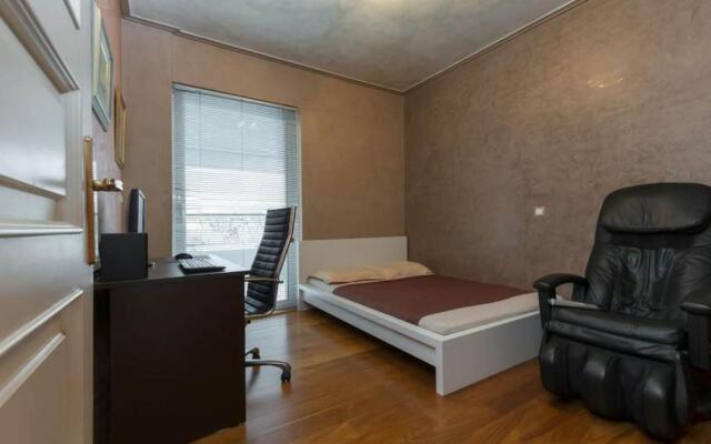 165 sm Penthouse Maisonette Apartment