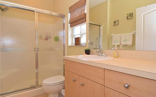 L'Pavia - Two Bedroom Condo