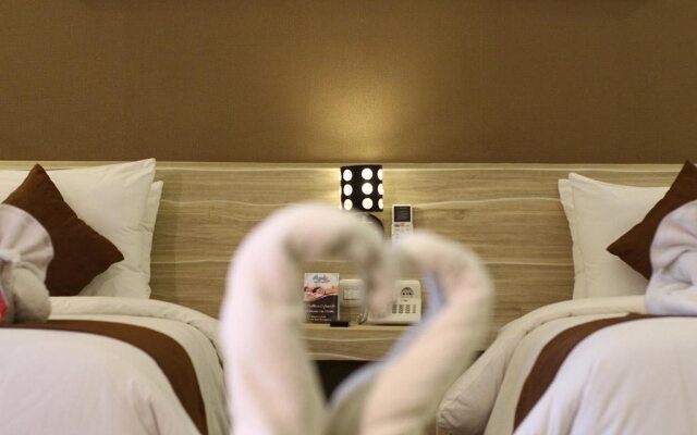 Red Chilies Hotel