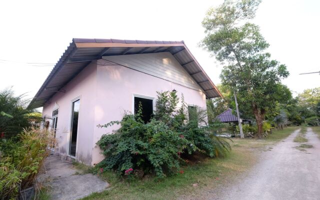 Petch Anda Resort