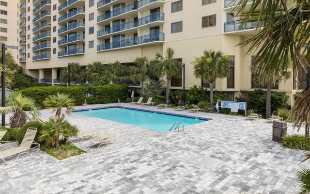 Brighton Tower 1909 3br 3ba Oceanfront 3 Bedroom Condo by RedAwning