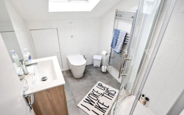 Maida Vale Queens Park Warwick Avenue