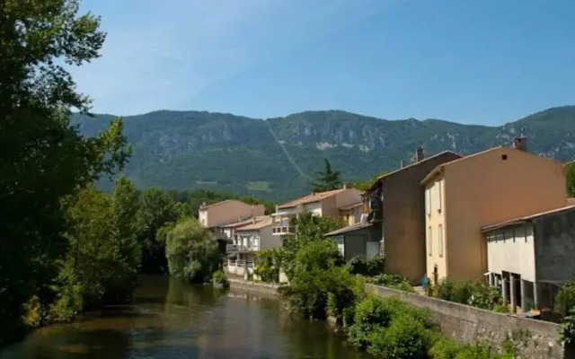 Quillian Town House